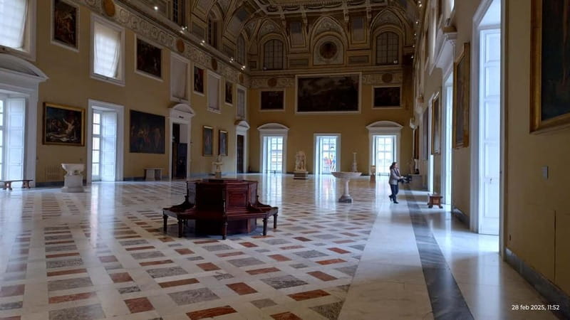National Archaeological Museum synchronized audioguided tour without QR or app - Pompeii and Herculaneum through frescoes and mosaics