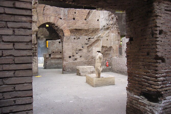 Navova square underground with audioguide - The Stadium of Domitian, your main stop
