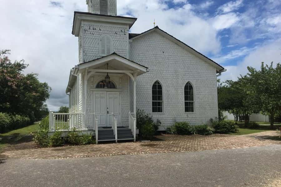 New Orleans: Whitney Plantation Audio Tour with Transfers - Getting oriented with the audio headset