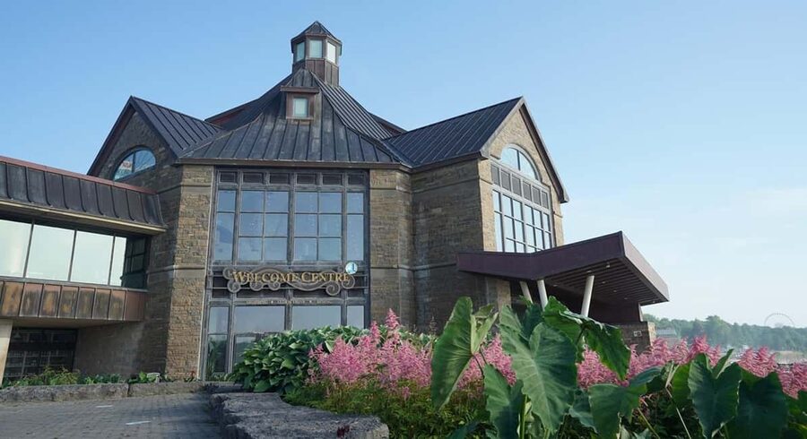 Niagara Falls: 5 Attraction Pass, WEGO Bus & Audio Guide - Collecting the pass at Table Rock