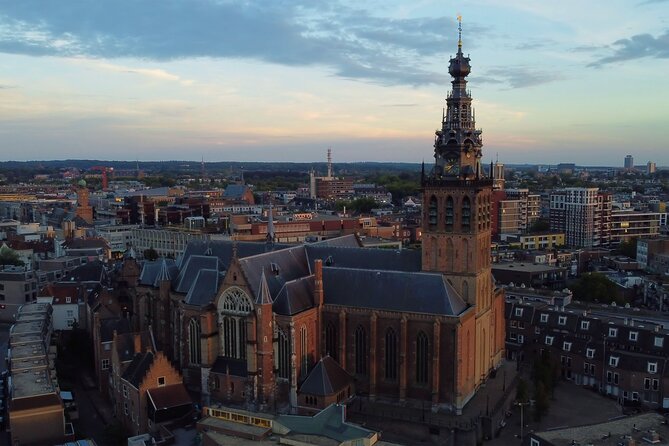 Nijmegen: City Walk with Audio Guide in 7 Languages on your Phone - Kronenburgerpark and the Kruittoren