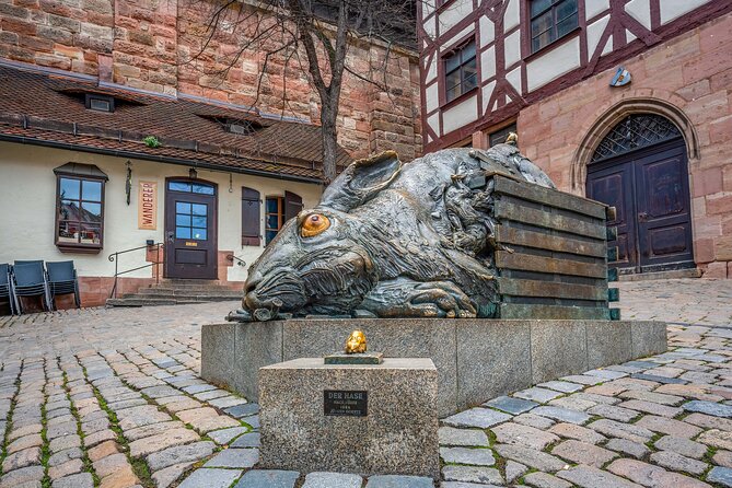 Nuremberg Walking Tour with Audioguide on your Smartphone - Dürer, rabbits, and history beneath the castle