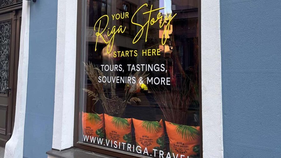 Old Riga Heated E-Bus Tour with Audio Guide & Mulled Wine - How to fit the ride into your Riga day