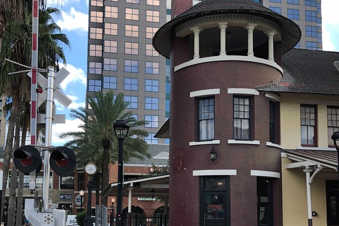 Orlando’s Historical Highlights: A Self-Guided Audio Tour - A useful introduction outside the Orlando Public Library