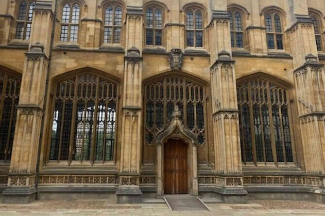 Oxford's literary legends and landmarks: A Self-Guided Audio Tour - Harry Potter at the Divinity School and Clarendon Square