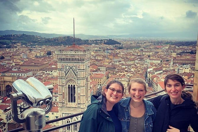 Palaces and Piazzas: A Self-Guided Audio Tour of Florence - Pitti Palace at the foot of the Boboli hills