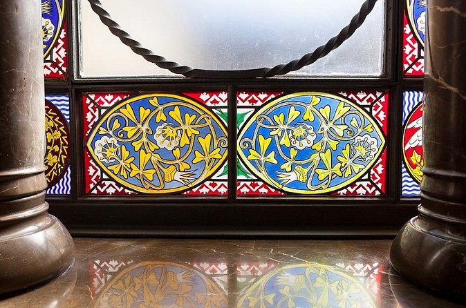 Palau Guell by Gaudi with Audio Guide in Barcelona - What the audio guide adds, and where it falls short