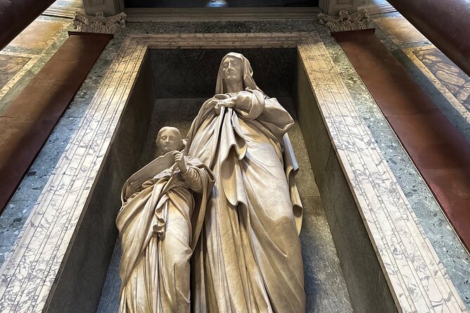 Pantheon Entry Ticket and Audio Guide - Finding the meeting point in Piazza della Rotonda