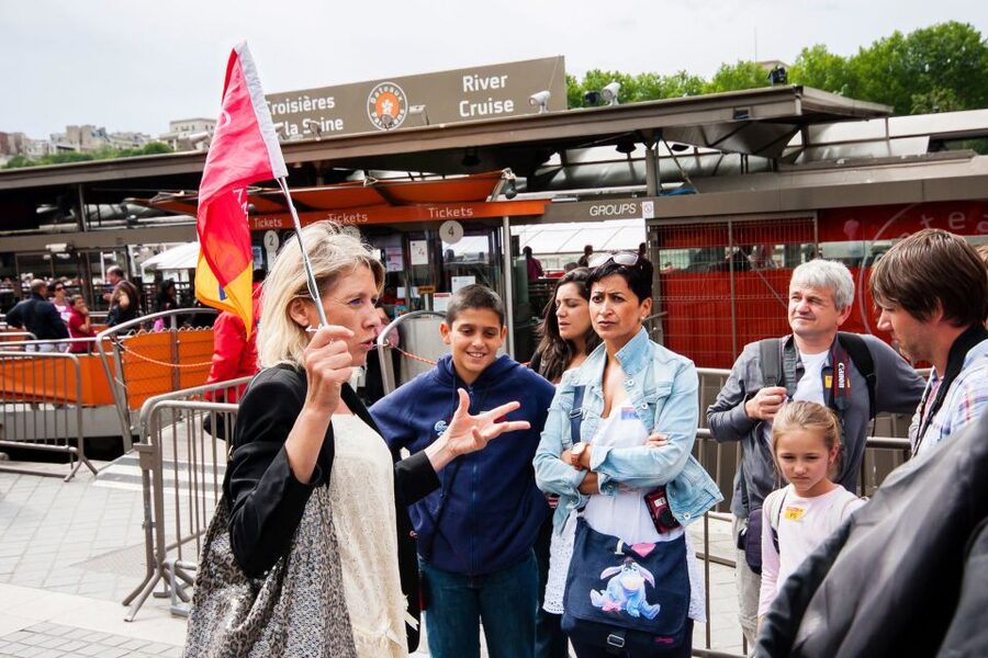 Paris: Audio-Guided Bus Tour & Seine River Cruise - Is $46 a fair price?