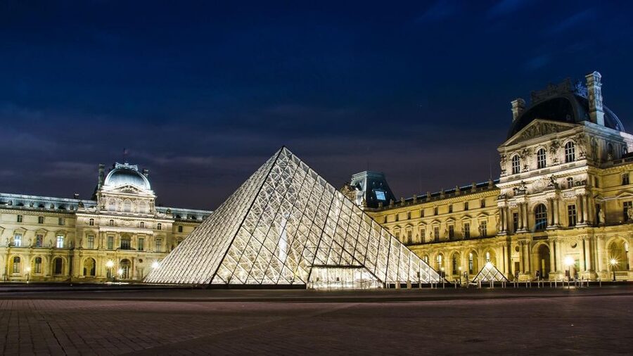 Paris Audioguide - TravelMate app for your smartphone - What the Paris TravelMate app actually gives you