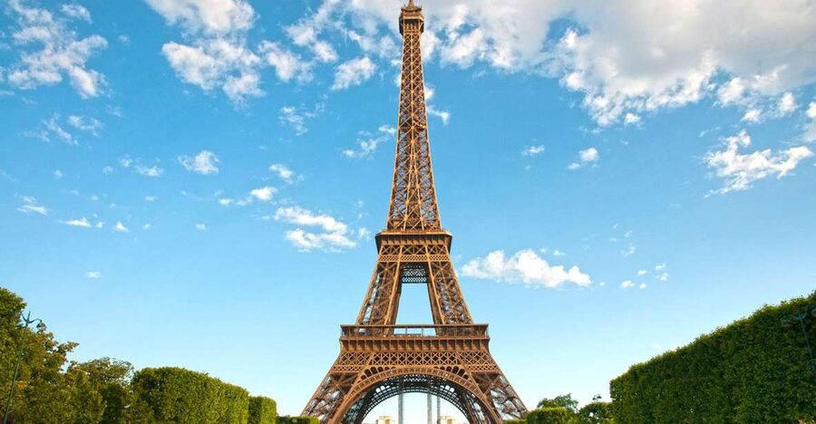Paris Audioguide - TravelMate app for your smartphone - The Arc de Triomphe, Champs-Élysées, and central monuments