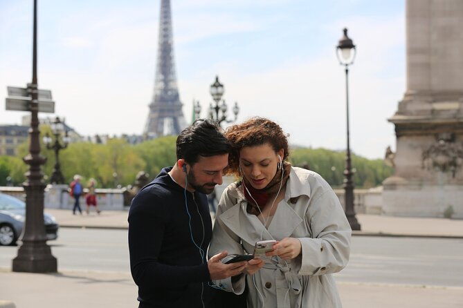 Paris: Batobus Hop-On Hop-Off Cruise & Landmarks Audio Tour - Key points to know before boarding