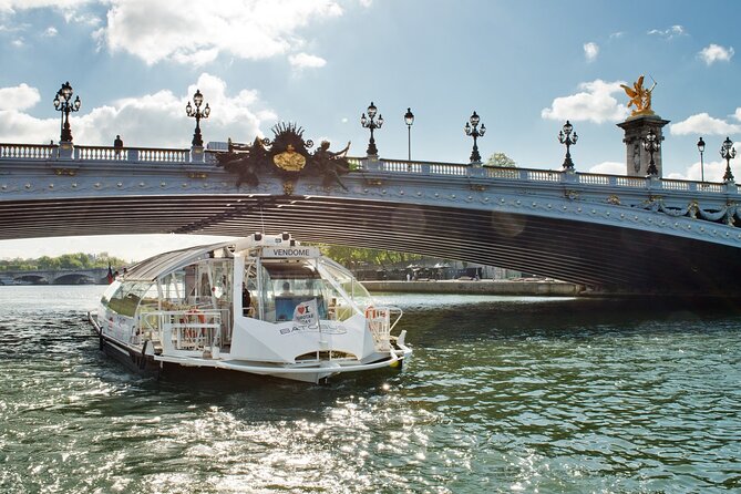 Paris: Batobus Hop-On Hop-Off Cruise & Landmarks Audio Tour - Quai Saint-Bernard and the Jardin des Plantes