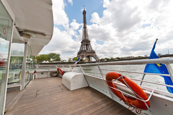 Paris: Batobus Hop-On Hop-Off Cruise & Landmarks Audio Tour - Musée d’Orsay and the Left Bank