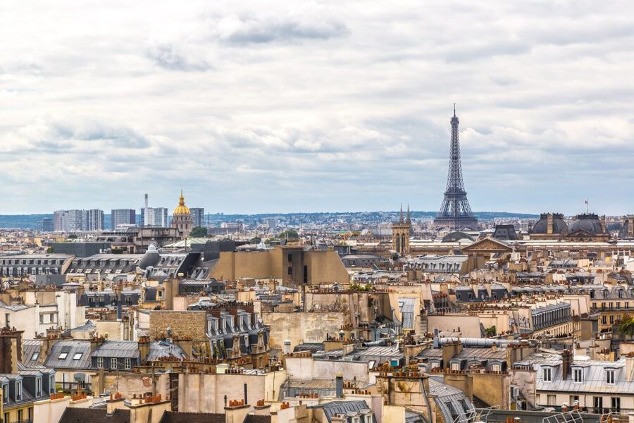 Paris: Eiffel Tower Access w/ Audioguide and Optional Cruise - The Audioguide Versus a Live Guide