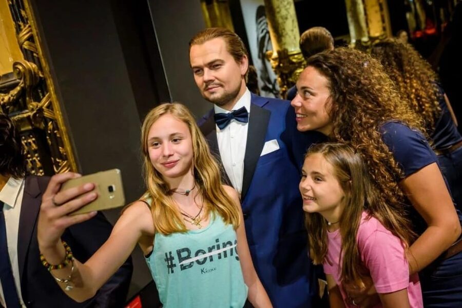 Paris: Grévin Wax Museum Entry Ticket with Audio Guide App - A practical visit plan