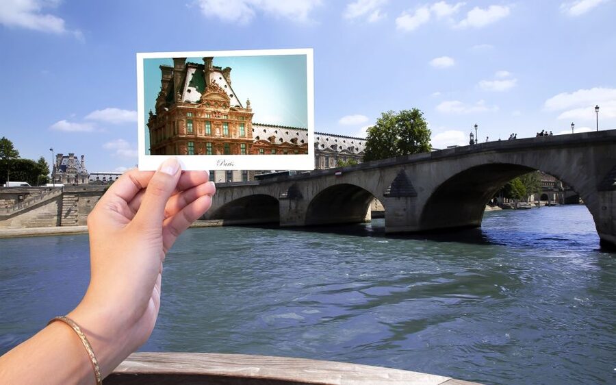 Paris: Illuminations River Cruise with Audio Commentary - When to go for the best atmosphere