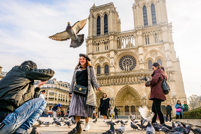Paris Notre Dame Cathedral Audio Guide Visit - Inside the cathedral: a self-guided hour