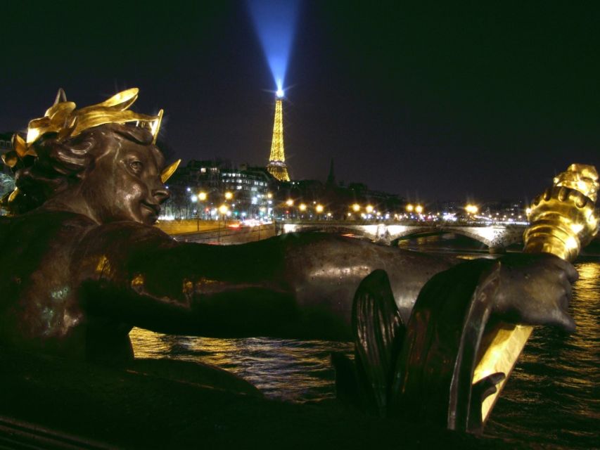 Paris: Panoramic Night Tour with Audio Guide and Host - Riding the Coach at Night
