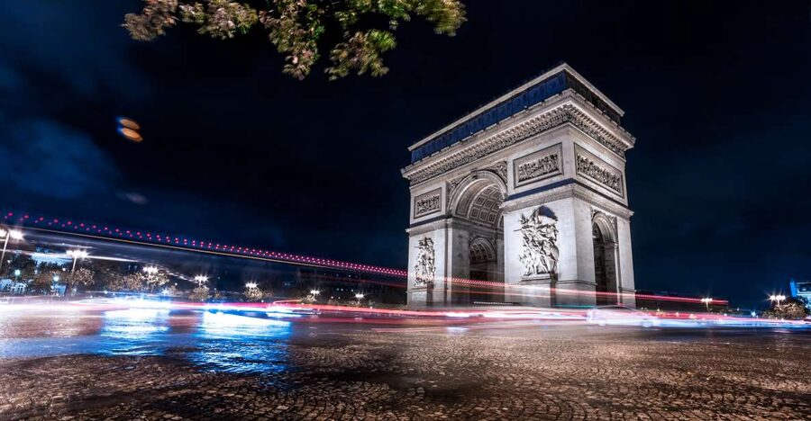 Paris: Panoramic Night Tour with Audio Guide and Host - Meeting Near Bir-Hakeim and Place de Sydney