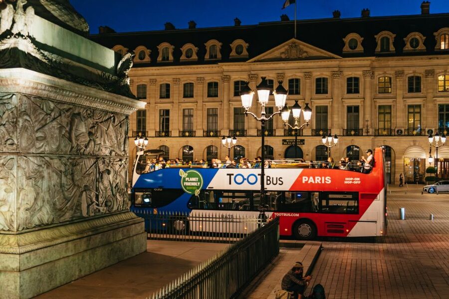 Paris: Tootbus Panoramic by Night Bus Tour with Audioguide - Opera and the return to the Louvre