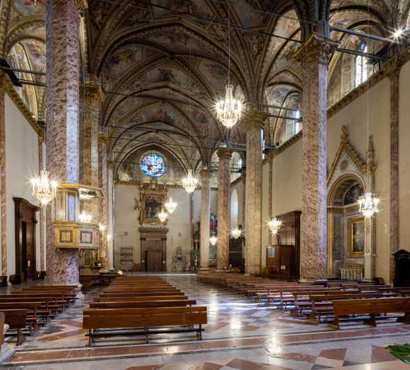 Perugia: San Lorenzo Cathedral Audioguide Tour - The cathedral’s architecture and changing appearance