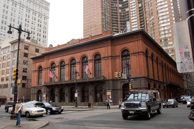 Philadelphia Architecture: Discover Every American Style on a GPS Audio Tour - Key points at a glance