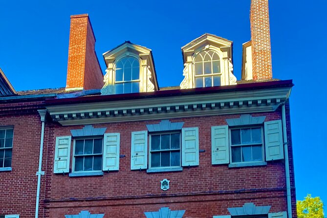 Philadelphia Haunted Ghost Smartphone Guided Audio Walking Tour - Franklin’s grave is the final stop
