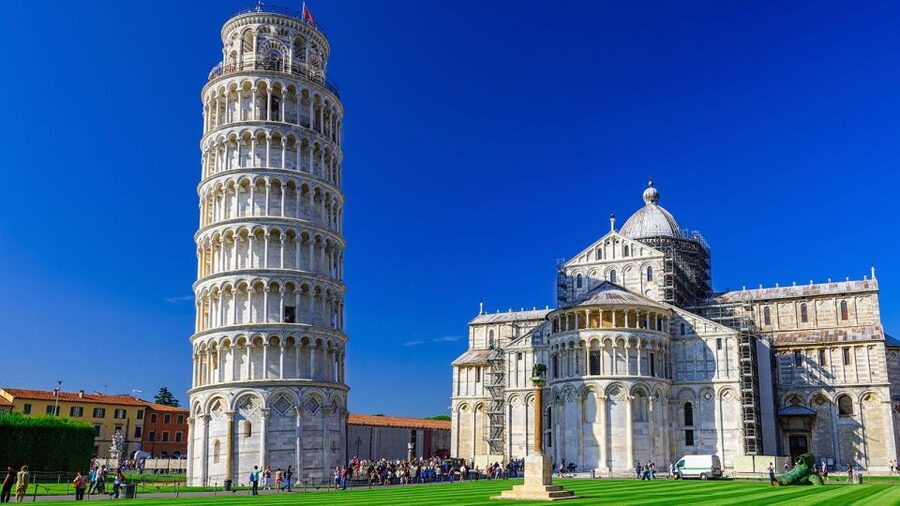 Pisa Audioguide - TravelMate app for your smartphone - Piazza dei Miracoli, the heart of the experience