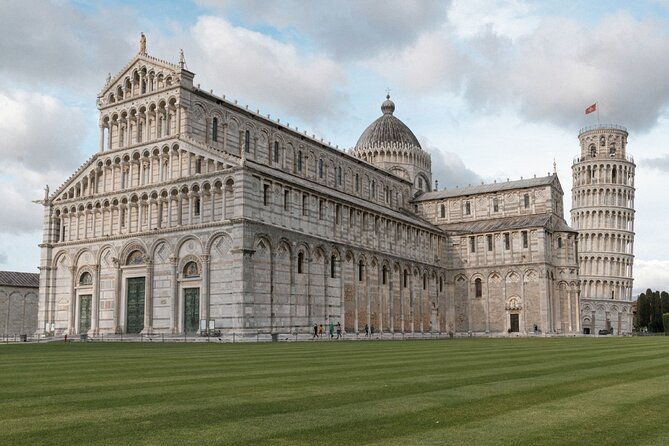 Pisa Walking Tour with Audio and Written Guide by a Local - Piazza dei Cavalieri and Pisa’s university side