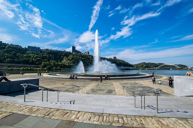 Pittsburgh's Downtown Smartphone Guided Audio Walking Tour - Strawberry Way brings in public art and a side street