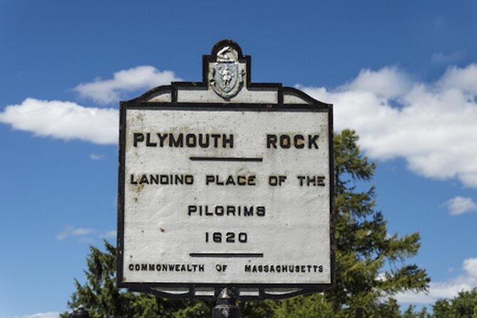 Plymouth Pilgrim Historic Self Guided GPS Audio Walking Tour - Meeting the Massasoit Statue