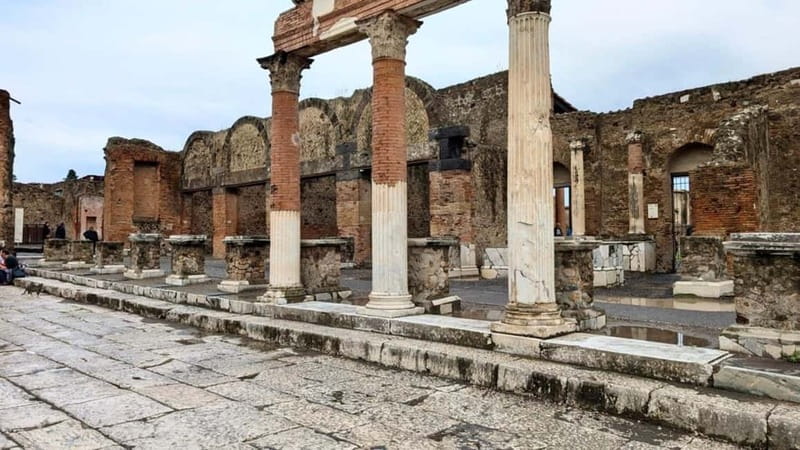 Pompeii: Pre-reserved ticket with audio guide - The freedom to wander, with a price