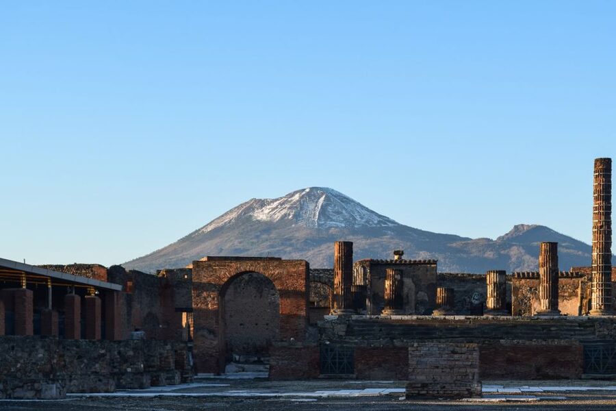 Pompeii: Skip-the-line Entry Ticket with Audio Guide & Map - Picking up the ticket beside Pompei Scavi station