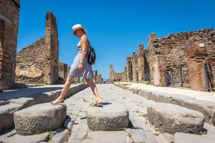 Pompeii Skip-the-Line Ticket and Audioguide - Meeting at Tempio Travel near the Circumvesuviana station