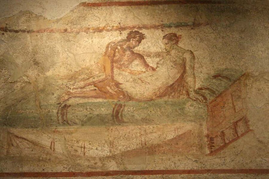 Pompeii: Skip-the-Line Ticket with Audio Guide and Map - How to handle the audio guide