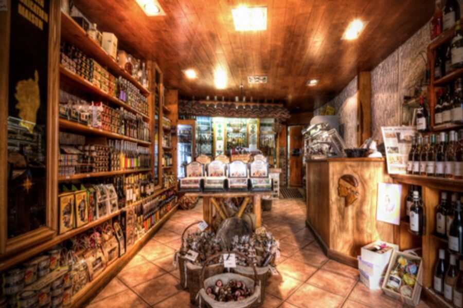 Porticcio: Coastal Train Ticket with Audio Guide & Tastings - Who should book this Porticcio train ride?