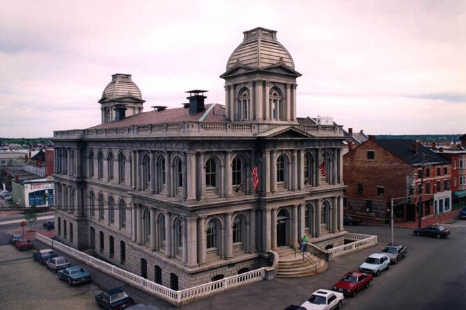 Portland Maine Self-Guided Walking Audio Tour - Victoria Mansion and Portland’s grand domestic past