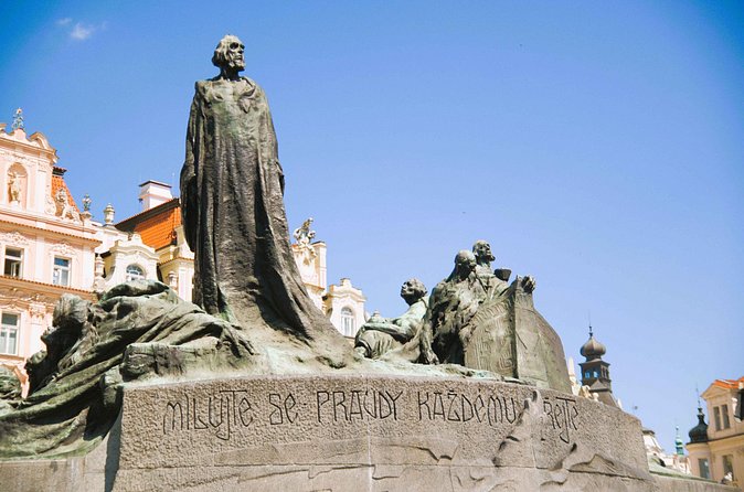 Prague Astronomical Clock and Old Town Square audio guide - Is $6.05 good value?