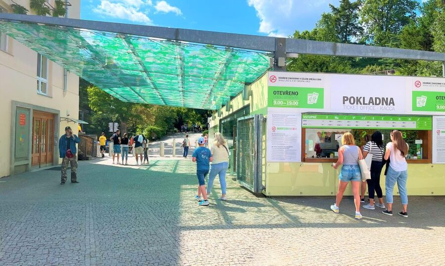 Prague: Prague Zoo Audio Guide with E-Ticket - Who will enjoy this most?