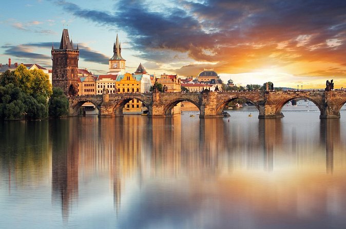 Prague Scavenger Hunt and Highlights Self Guided Audio Tour - St. Vitus Cathedral and Prague Castle