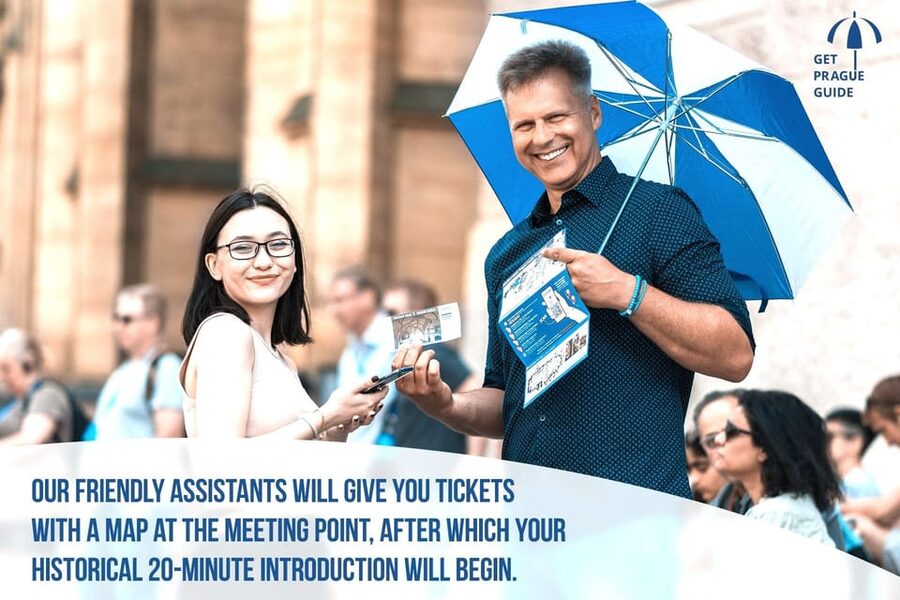 Prague: Skip-the-line Castle Ticket and Optional AudioGuide - Meeting the representative beside St. Vitus Cathedral