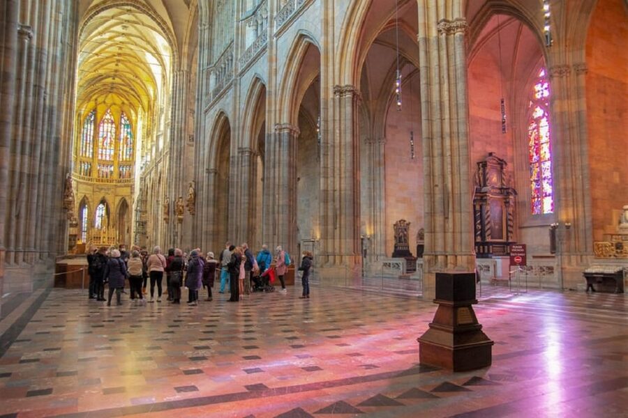 Prague: Skip-the-line Castle Ticket and Optional AudioGuide - Timing your visit around the noon guard ceremony