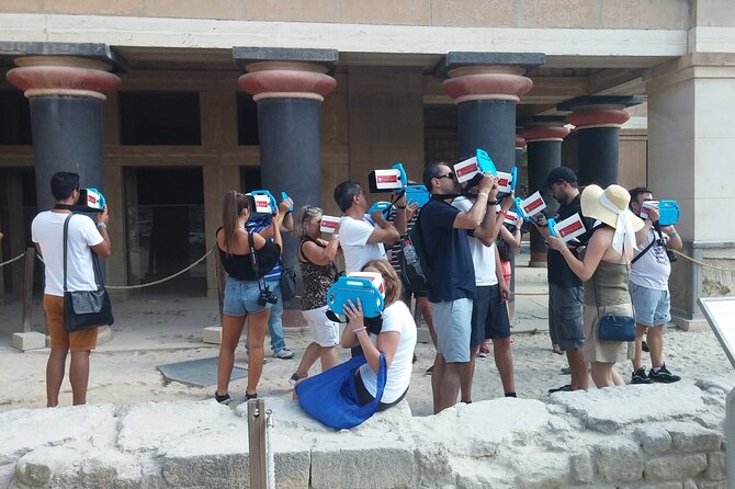 Private Audio and Virtual Tour in Knossos - The audio commentary and language choices