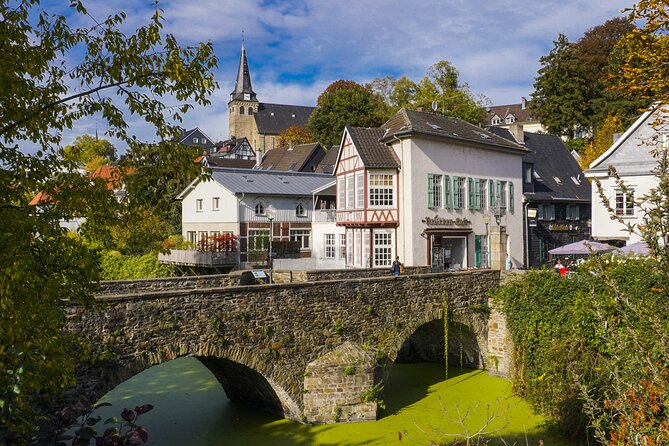 Private audio book city rally around the old town of Essen Kettwig - Starting at Hauptstraße 77