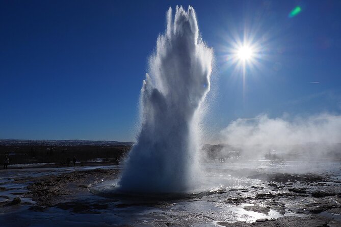 Private audio guide of the island for self-exploration tour - North Iceland: Myvatn, Dettifoss, Husavik, and Akureyri