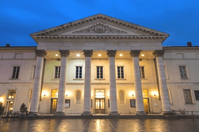 Private Audio Guided Walking Tour in Como - Price and value at $9.66