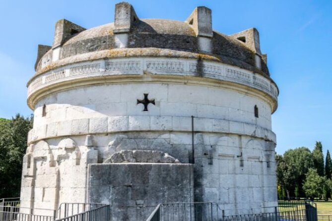 Private Audio Guided Walking Tour in Ravenna - Timing, access, and the fine print