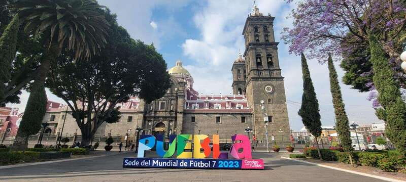 Puebla: Hop-On Hop-Off Bus Tour with Audio Guide - Seeing Puebla’s Cathedral and historic center