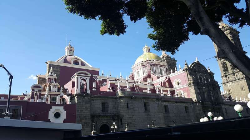 Puebla: Hop-On Hop-Off Bus Tour with Audio Guide - Museums, the planetarium, and the cable car area